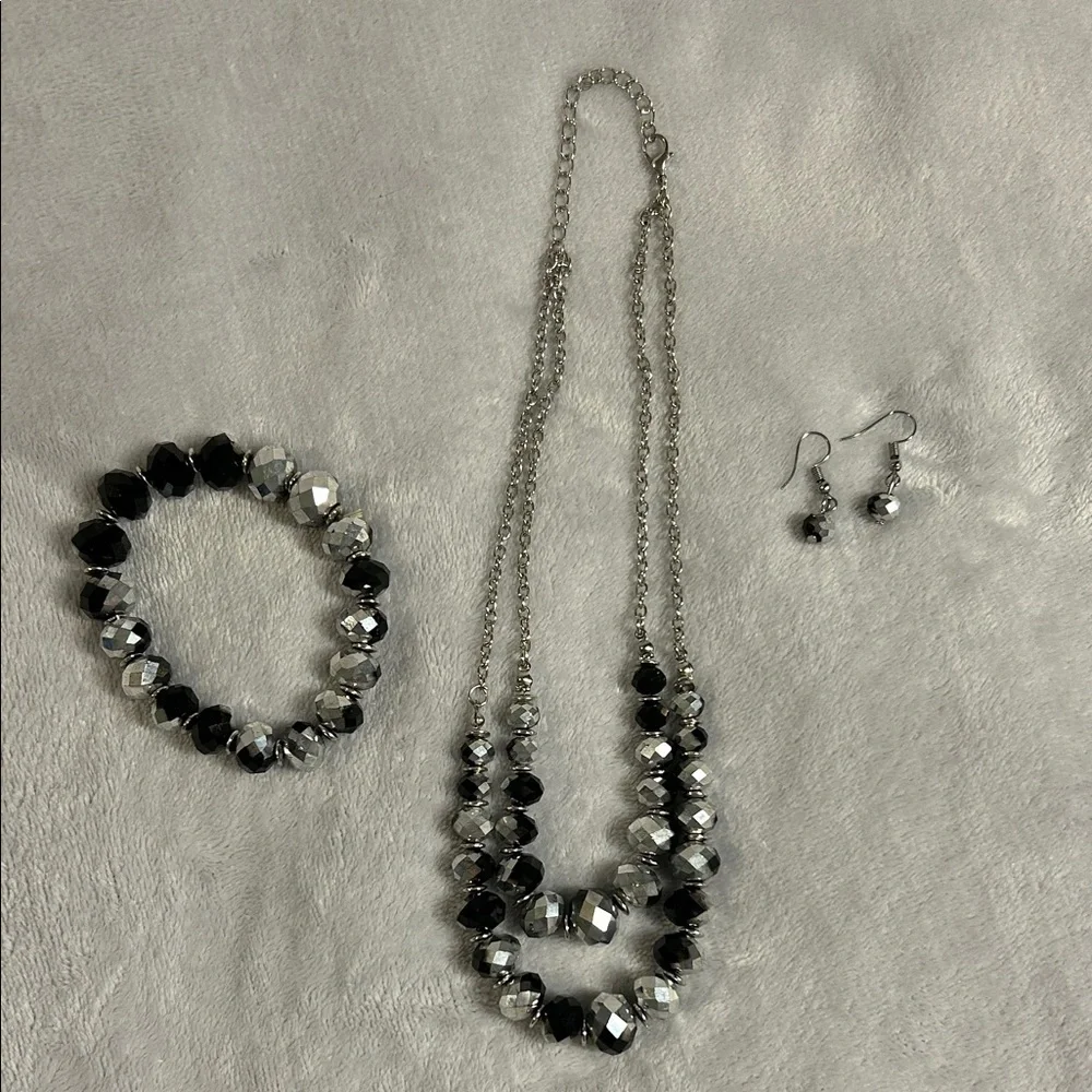 Elegant Silver and Black Jewelry Set